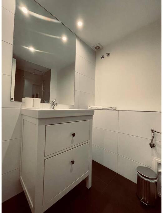 New&cool Piso En El Centro De 9pax Apartment Madrid